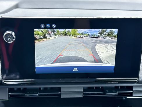 Used 2024 Honda Prologue EX image 21