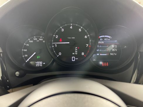 Used 2025 Porsche Macan image 18