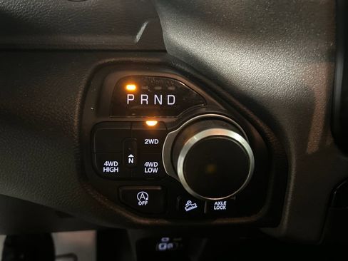 Used 2021 RAM 1500 Tradesman AWD/4WD image 20