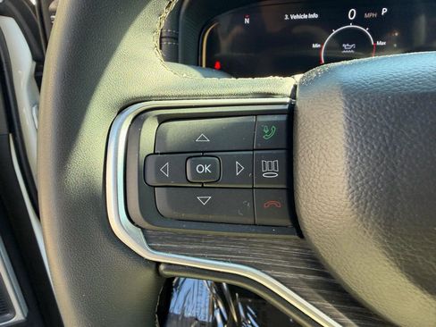 Used 2024 Jeep Wagoneer Series II AWD/4WD image 30