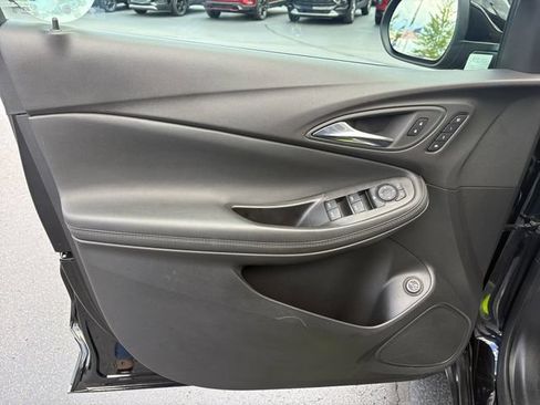 Used 2023 Buick Encore GX Essence w/ Experience Buick Package AWD/4WD image 18