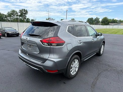 Used 2018 Nissan Rogue SV AWD/4WD image 7