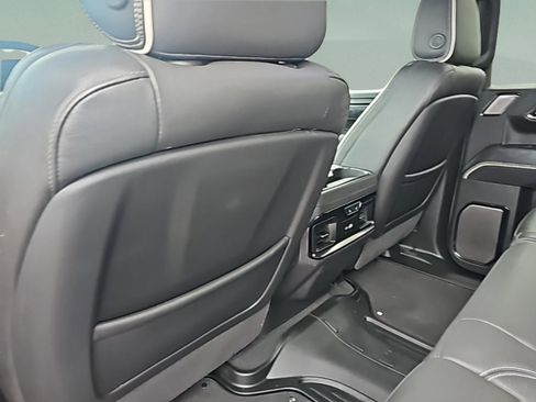 Used 2024 GMC Sierra 1500 AT4X image 27