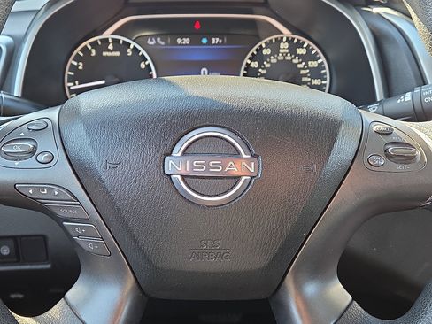 Used 2023 Nissan Murano S image 16