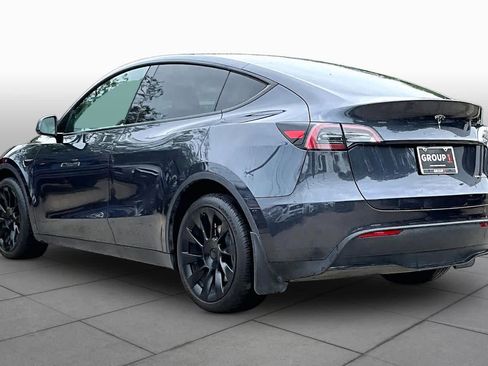 Used 2024 Tesla Model Y Long Range AWD/4WD image 11