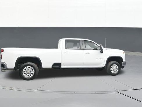 Used 2024 Chevrolet Silverado 2500 LT AWD/4WD image 18