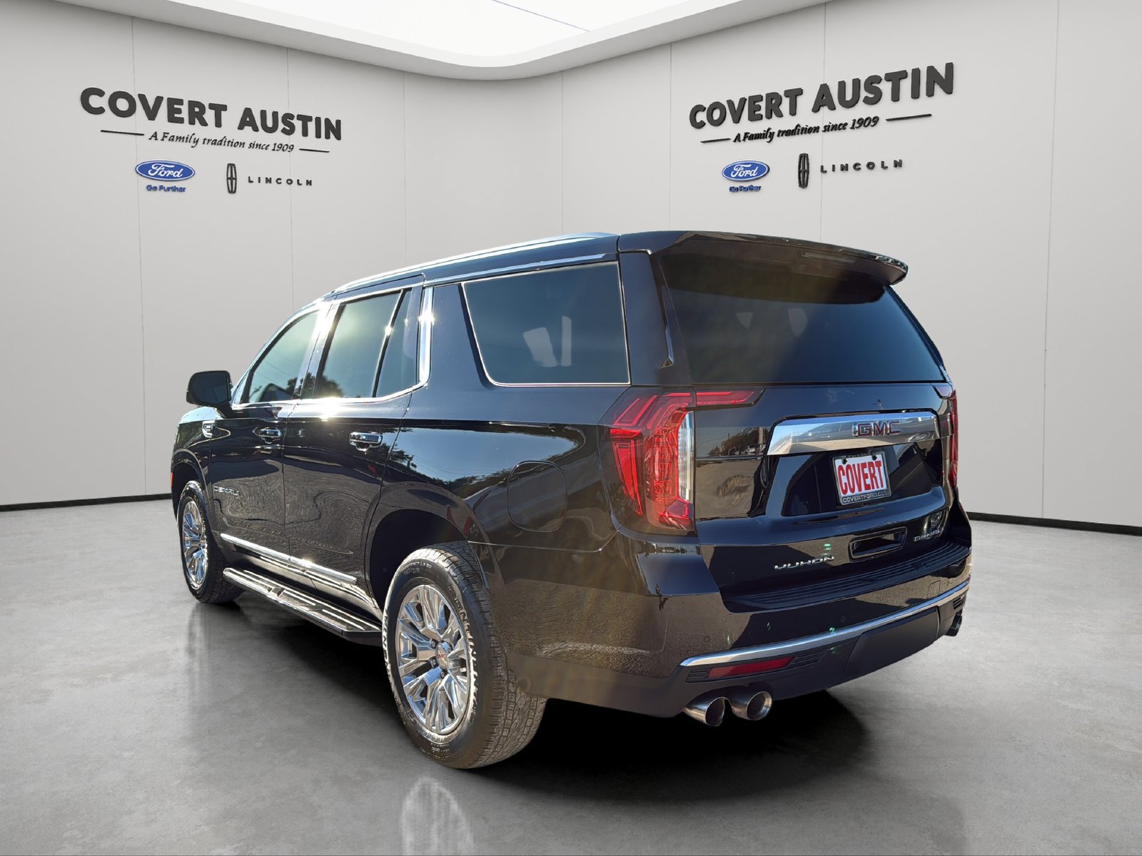Used 2022 GMC Yukon Denali AWD/4WD image 3