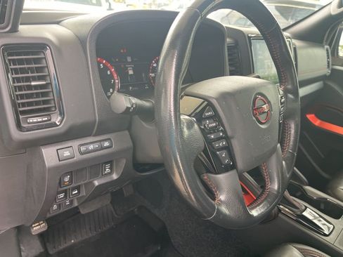 Used 2023 Nissan Frontier PRO-4X w/ Pro-4X Premium Package AWD/4WD image 19