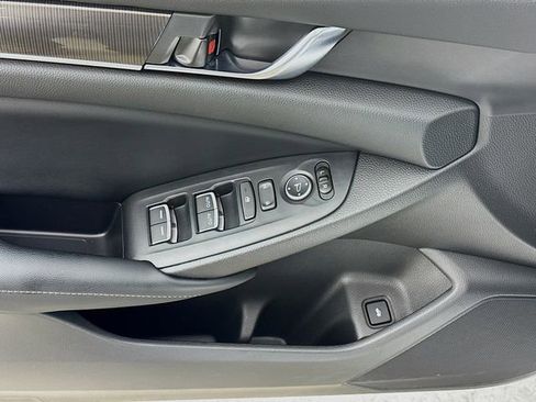 Certified 2018 Honda Accord Sport image 19