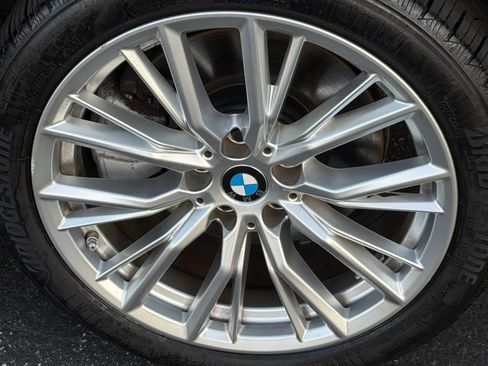 Used 2023 BMW 330i xDrive Sedan AWD/4WD image 11