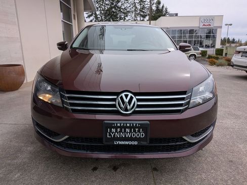 Used 2014 Volkswagen Passat 1.8T SE image 2