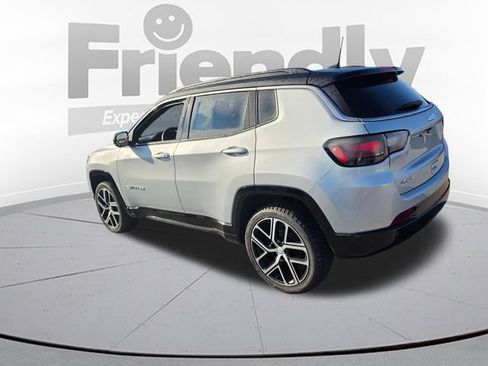 Used 2024 Jeep Compass Limited w/ Elite Group AWD/4WD image 7