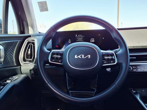 Used 2024 Kia Sorento S FWD image 20