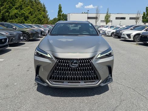 Used 2024 Lexus NX 250 FWD image 8