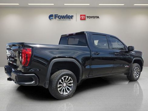 Used 2023 GMC Sierra 1500 AT4 w/ AT4 Preferred Package AWD/4WD image 7