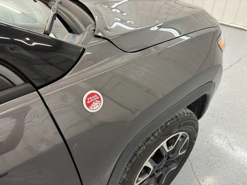 Used 2019 Jeep Compass Trailhawk w/ Cold Weather Group AWD/4WD image 26