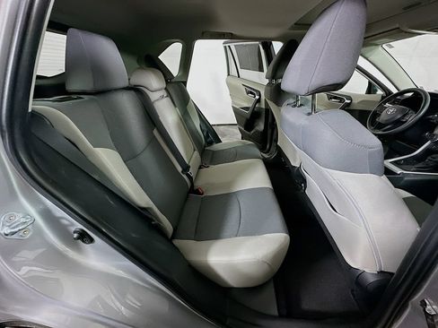 Used 2025 Toyota RAV4 XLE w/ Convenience Package FWD image 10