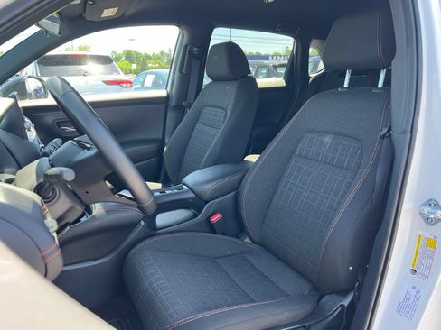Certified 2026 Honda HR-V Sport image 17