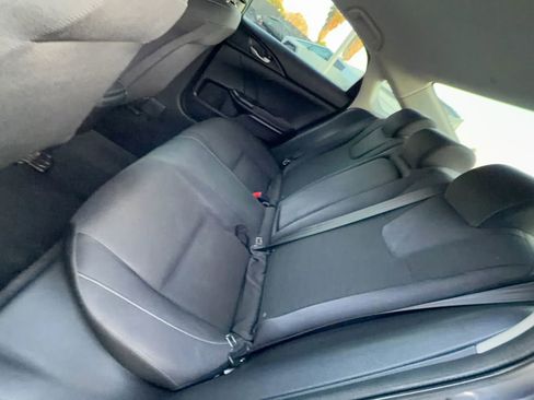 Used 2021 Honda Insight EX image 30