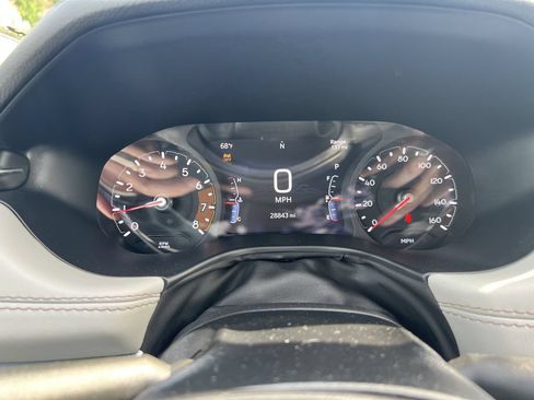 Certified 2025 Jeep Compass Limited AWD/4WD image 9