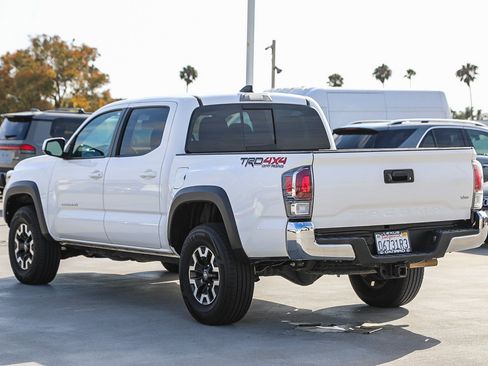 Used 2023 Toyota Tacoma TRD Off-Road AWD/4WD image 5
