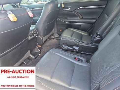 Used 2016 Toyota Highlander Limited FWD image 4