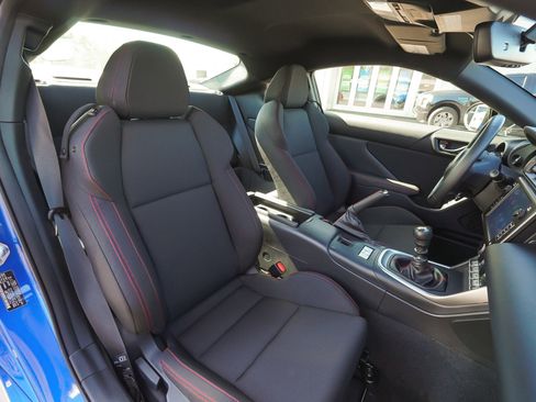 Used 2025 Subaru BRZ Premium w/ Popular Package 1 RWD image 32