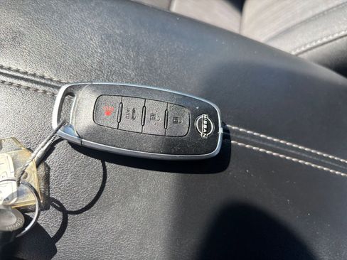 Used 2024 Nissan Sentra SV image 21