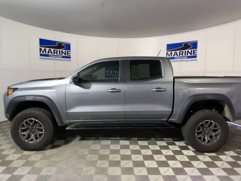 Used 2025 Chevrolet Colorado ZR2 w/ Technology Package AWD/4WD image 7