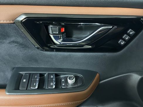 Used 2025 Subaru Forester Touring w/ Protection Package image 15