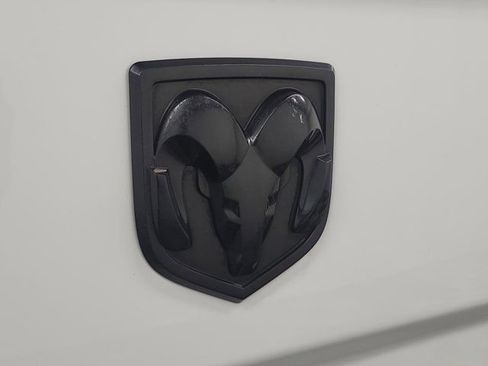 Used 2018 RAM 2500 Laramie w/ Sport Appearance Group AWD/4WD image 7