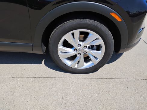 Used 2024 Buick Encore GX Preferred w/ Comfort Package FWD image 33