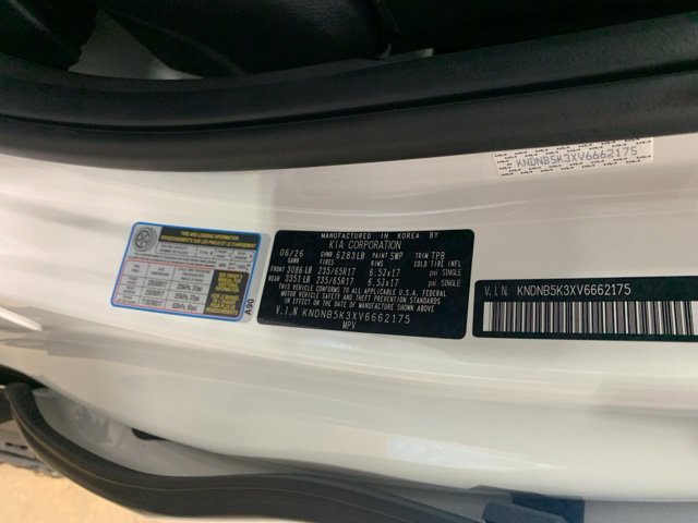 New 2027 Kia Carnival FWD image 13