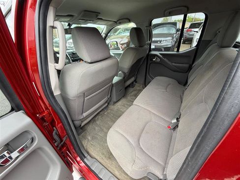 Used 2014 Nissan Frontier SV w/ SV Value Truck Package image 21