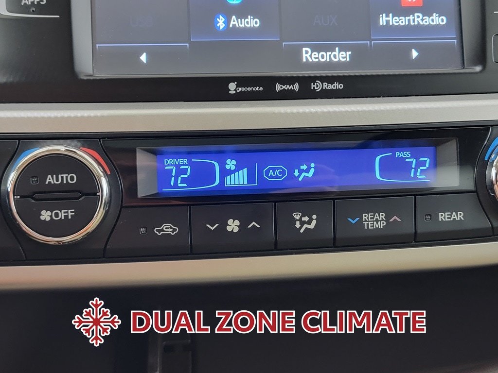 Used 2017 Toyota Highlander XLE FWD image 24