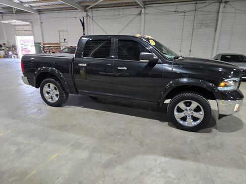 Used 2017 RAM 1500 Big Horn AWD/4WD image 18