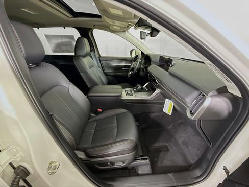 New 2025 MAZDA CX-90 3.3 Turbo w/ Preferred Package image 29