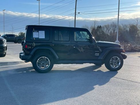 Used 2021 Jeep Wrangler Unlimited Sahara AWD/4WD image 8