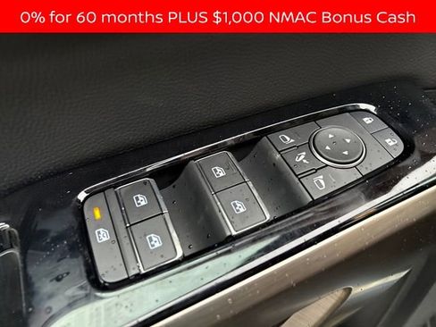 New 2025 Nissan Pathfinder Platinum image 7