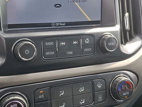 Used 2016 Chevrolet Colorado Z71 AWD/4WD image 16