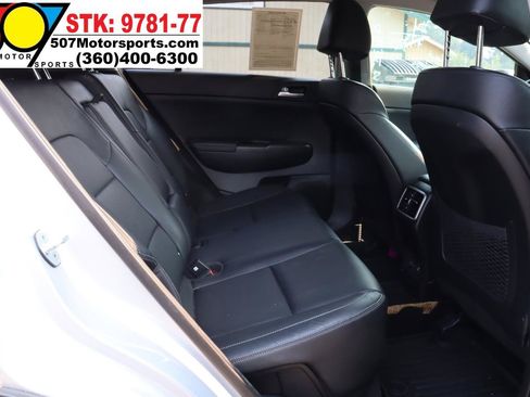 Used 2017 Kia Sportage EX AWD/4WD image 17