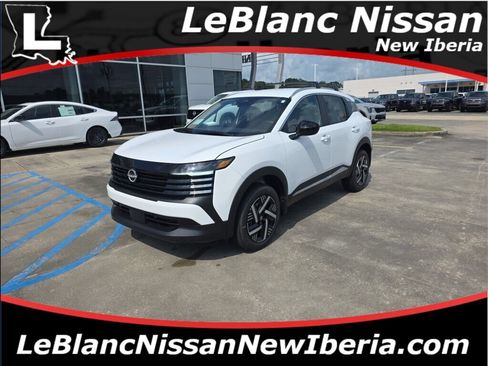 New 2026 Nissan Kicks SV w/ Cold Weather Package FWD image 1