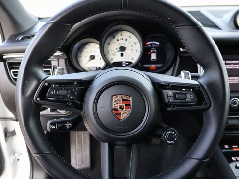 Used 2024 Porsche Macan GTS image 28