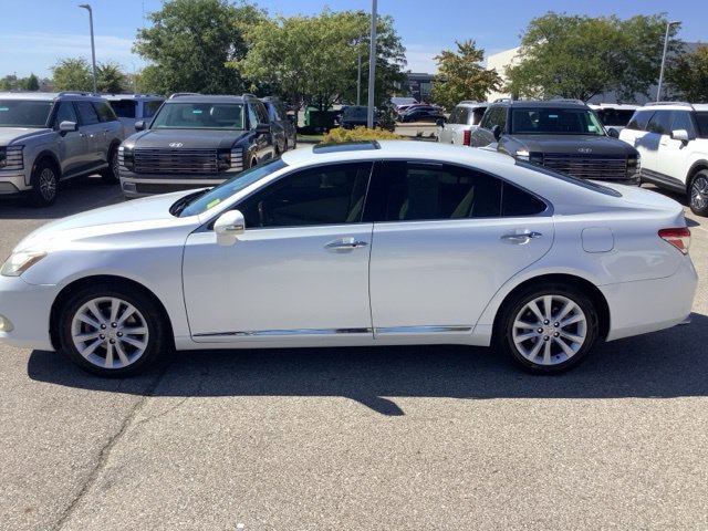 Used 2010 Lexus ES 350 w/ Preferred Accessory Package FWD image 8