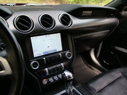 Used 2021 Ford Mustang GT Premium w/ Equipment Group 401A image 11