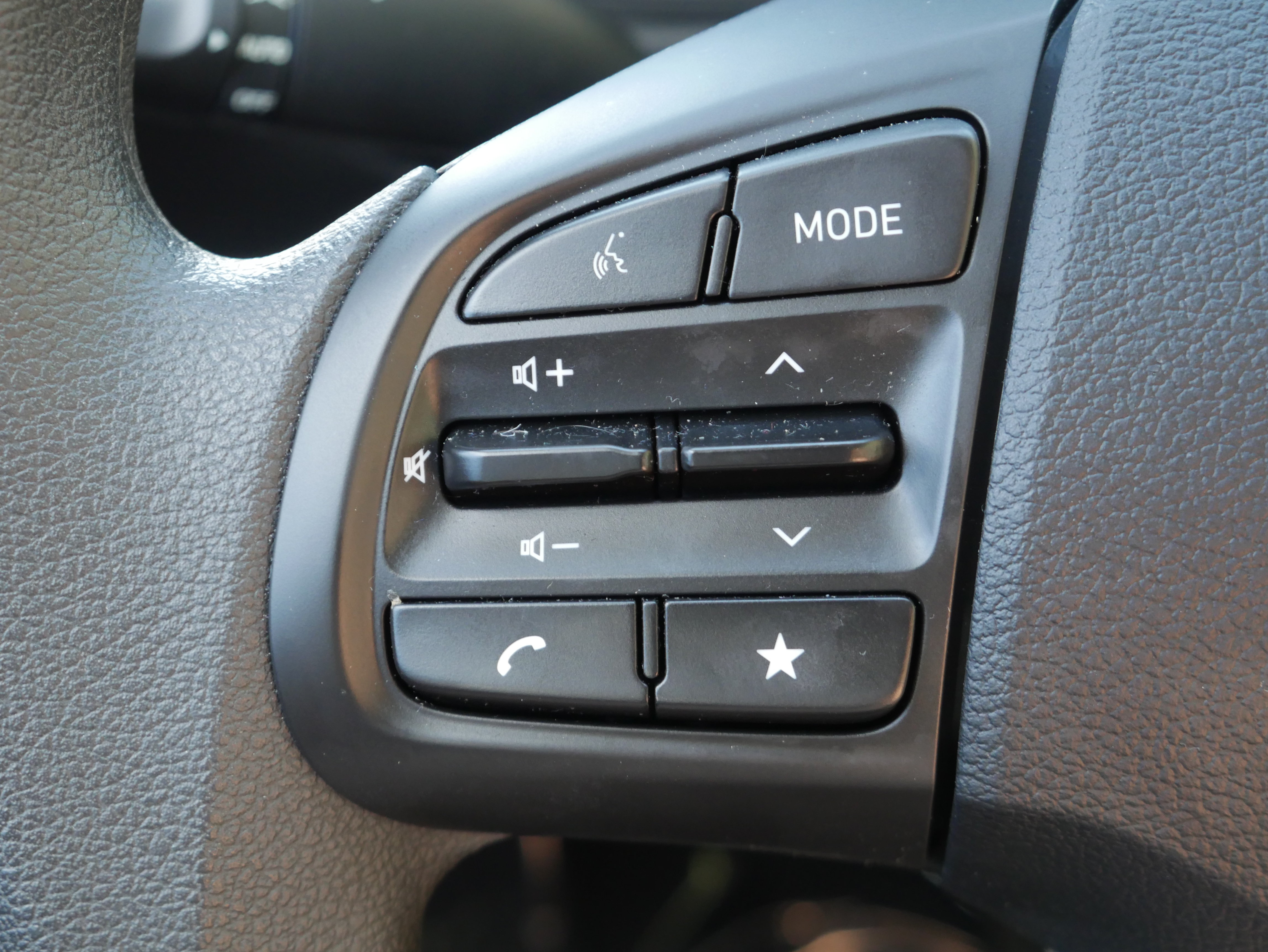 Used 2026 Hyundai Venue SE FWD image 21