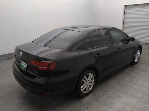 Used 2018 Volkswagen Jetta S w/ Cold Weather Package FWD image 9