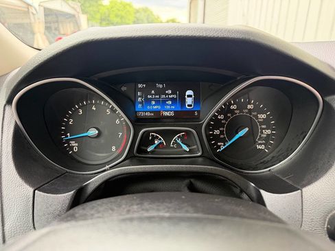 Used 2017 Ford Focus Titanium w/ Titanium Technology Package FWD image 15
