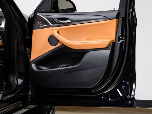 Used 2023 BMW X4 xDrive30i w/ M Sport Package image 47