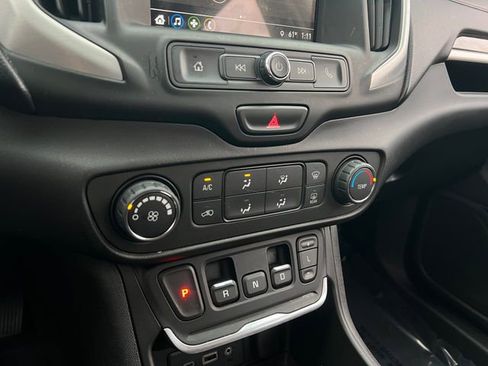 Used 2018 GMC Terrain SLE image 26